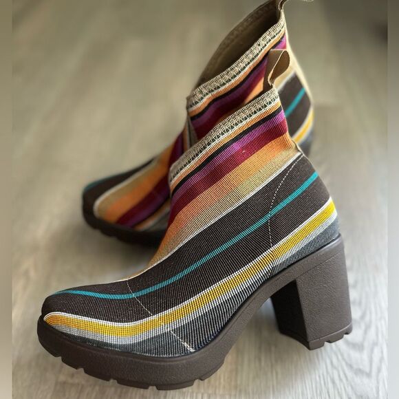 Charleston Shoe Company Upper Monterey Boot - Picture 3 of 7